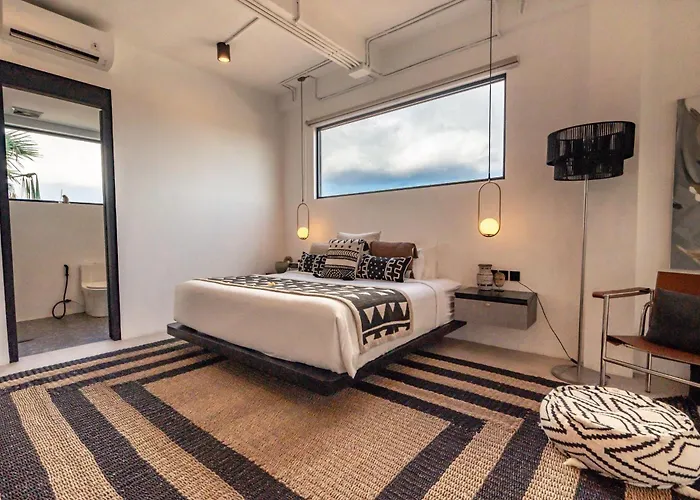 Onyx Aparthotel 5*