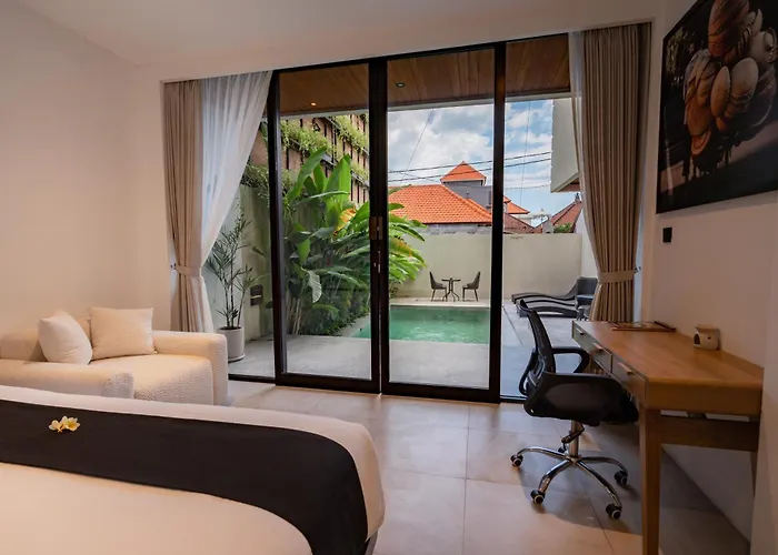 Onyx Aparthotel 5*