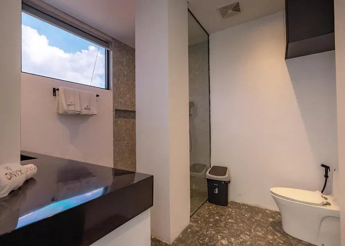 Aparthotel Onyx 5*