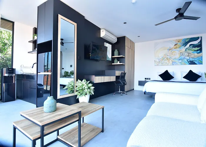 Onyx Aparthotel 5*