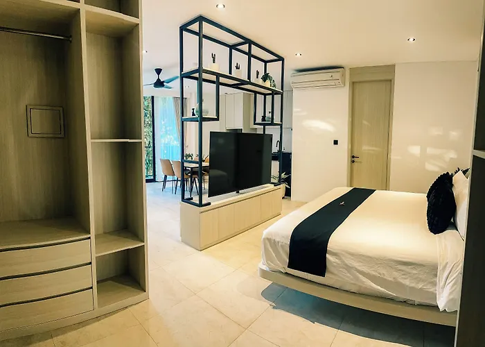Onyx Aparthotel 5*