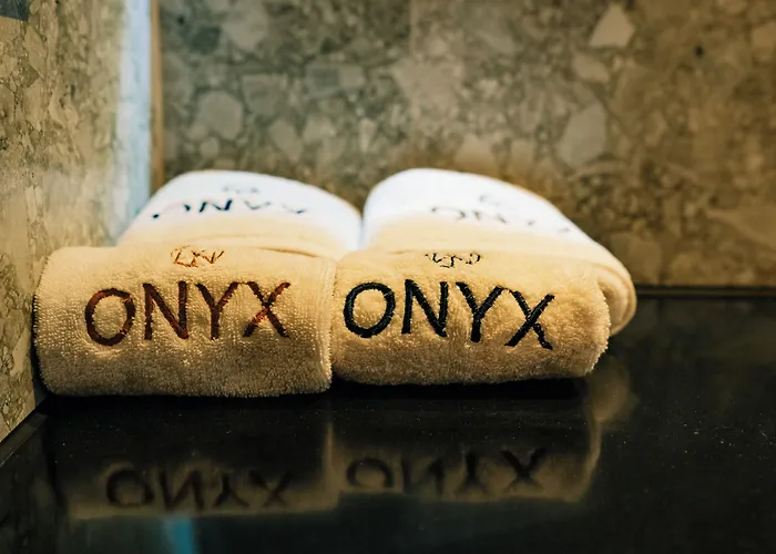 Onyx 5*